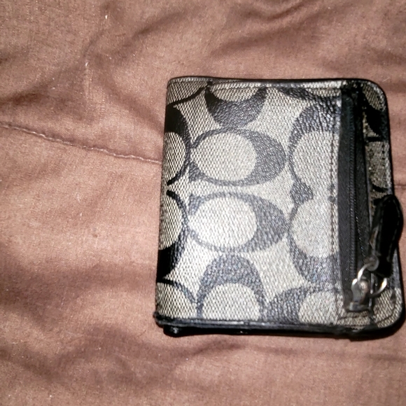 Coach sig satchel W/wallet - Picture 5 of 7